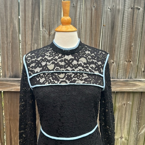 Sportmax Code Augusto Lace Bell Sleeve Dress With Blue Piping, size Large - Picture 5 of 10